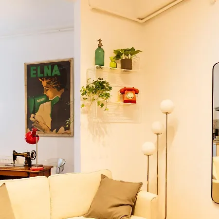 Lovely Vintage Double In Center Daire Bükreş