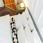 Daire Lovely Vintage Double In Center