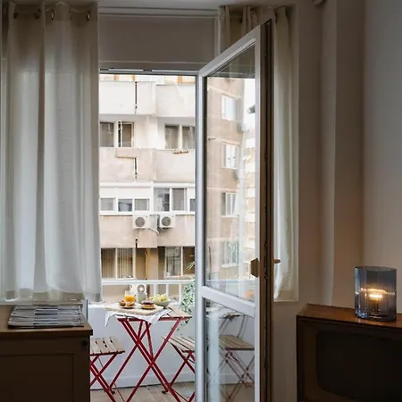 Lovely Vintage Double In Center דירה *