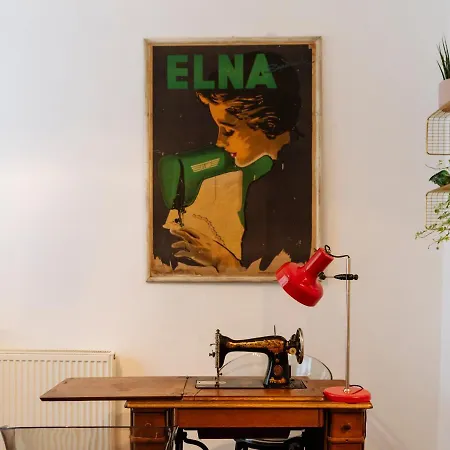 Lovely Vintage Double In Center Bukarest