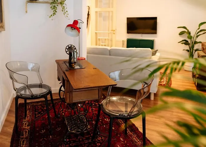 Lovely Vintage Double In Center