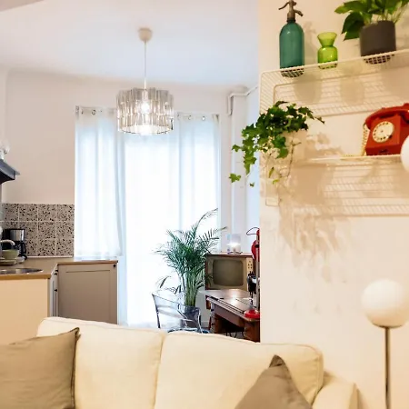 Lovely Vintage Double In Center Apartment Bucharest