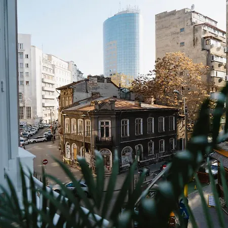 Lovely Vintage Double In Center 아파트 *