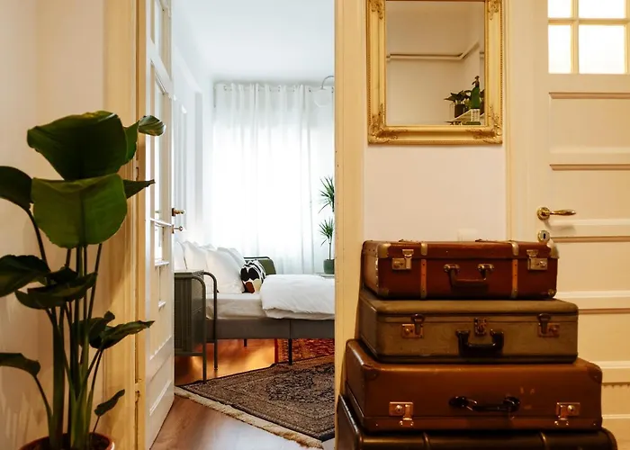 Lovely Vintage Double In Center Апартаменти *