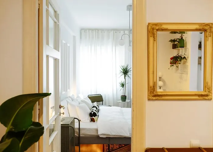 Lovely Vintage Double In Center Апартаменти Бухарест